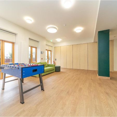 شقة Joivy Affordable 3,4,5 And 12 Bed Private Flats Next To Royal Mile (Adults Only) إدنبرة المظهر الخارجي الصورة