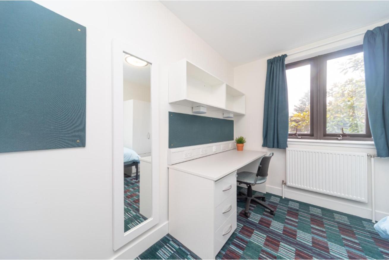 شقة Joivy Affordable 3,4,5 And 12 Bed Private Flats Next To Royal Mile (Adults Only) إدنبرة المظهر الخارجي الصورة