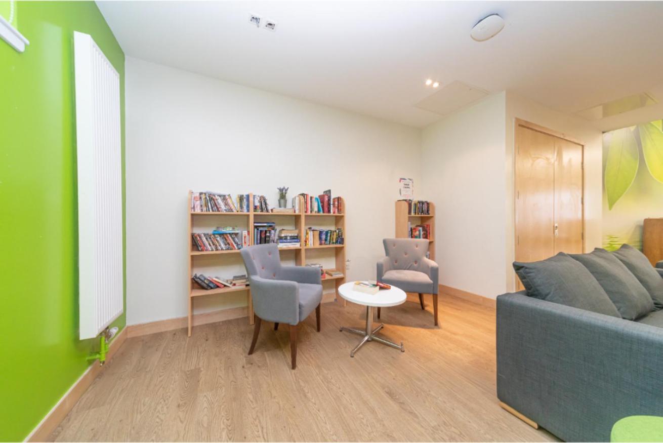شقة Joivy Affordable 3,4,5 And 12 Bed Private Flats Next To Royal Mile (Adults Only) إدنبرة المظهر الخارجي الصورة